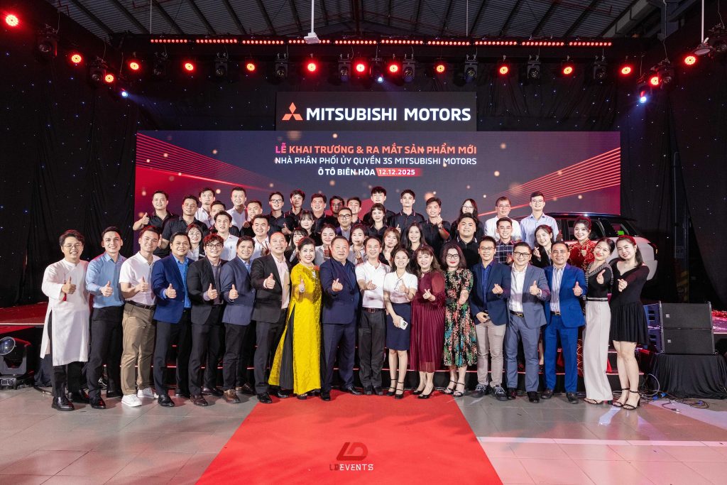 Tổ chức sự kiện